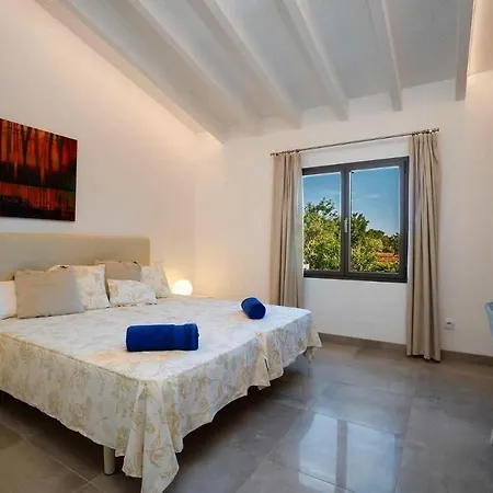 Holiday home Llorenc *